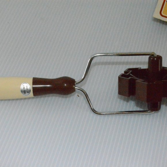 VTG Rolling Cookie Cutters 12 Shapes Fox Run 1984 - Picture 4 of 8